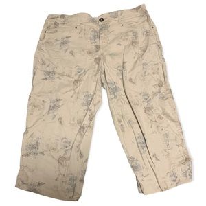 Style & Co. | Beige Capris | 10